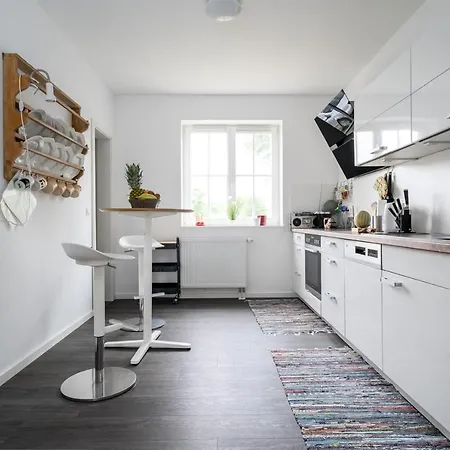 Fehaus Gruene Tuer