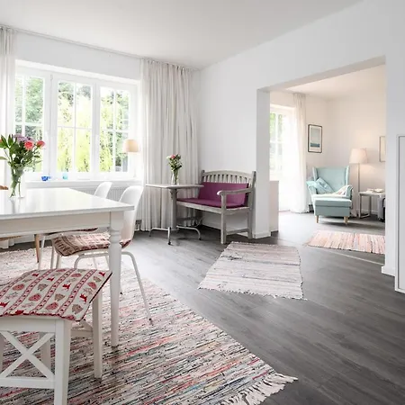 Holiday home Fehaus Gruene Tuer *