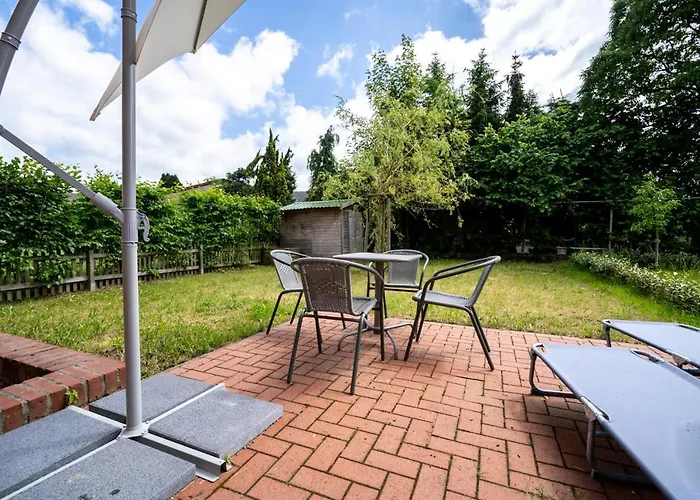 Fehaus Gruene Tuer * Rechlin